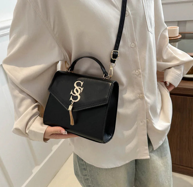 Chic Chain Bag for Women - Trendy Tassel Shoulder Bag