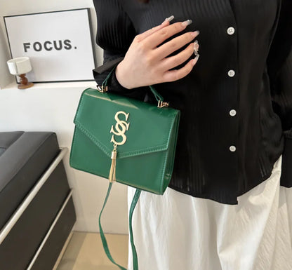 Chic Chain Bag for Women - Trendy Tassel Shoulder Bag